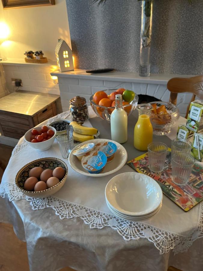 Southend Airport Bed & Breakfast Рочфорд Экстерьер фото