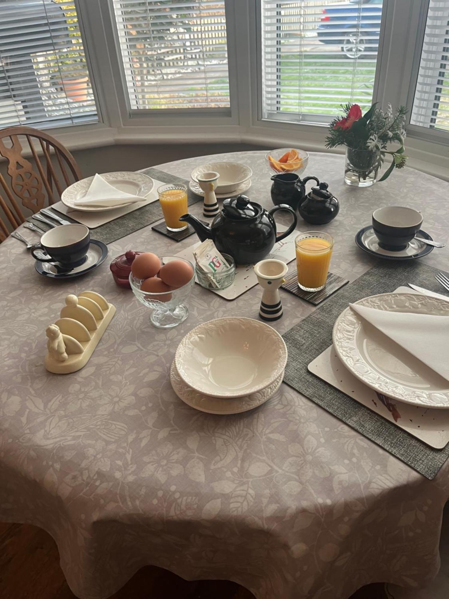 Southend Airport Bed & Breakfast Рочфорд Экстерьер фото