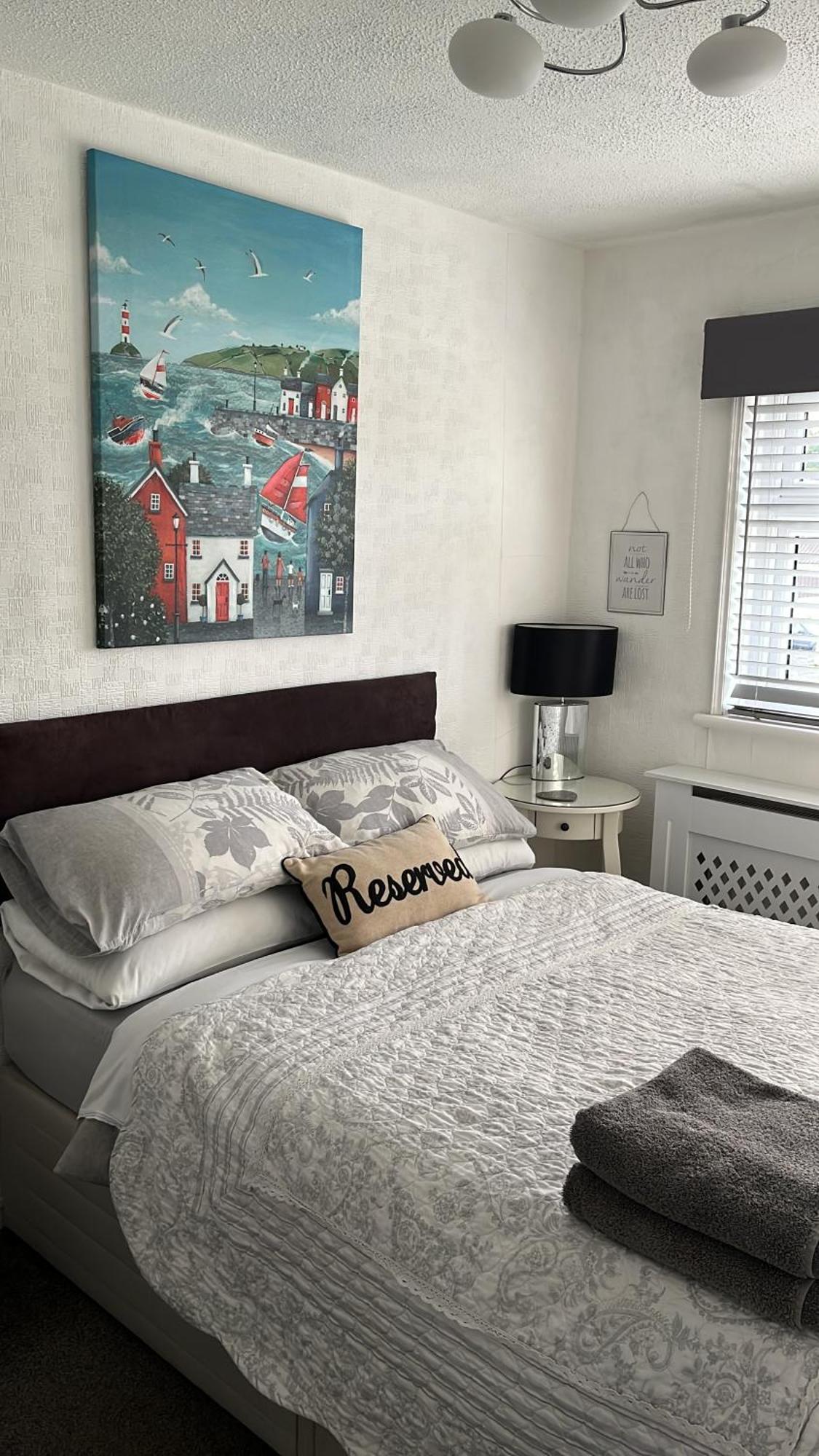 Southend Airport Bed & Breakfast Рочфорд Экстерьер фото