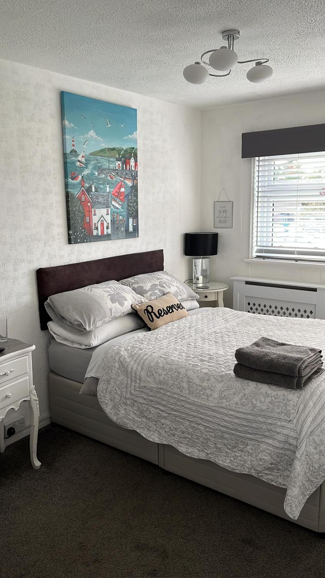 Southend Airport Bed & Breakfast Рочфорд Экстерьер фото