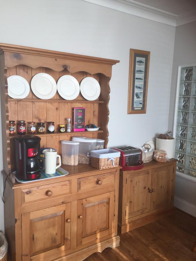 Southend Airport Bed & Breakfast Рочфорд Экстерьер фото