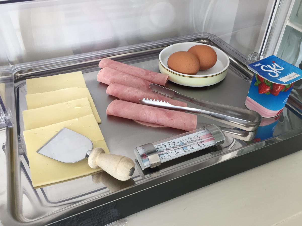 Southend Airport Bed & Breakfast Рочфорд Экстерьер фото